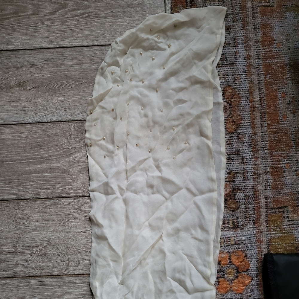 Vintage 1940/1950 silk head scarf with pearl beads